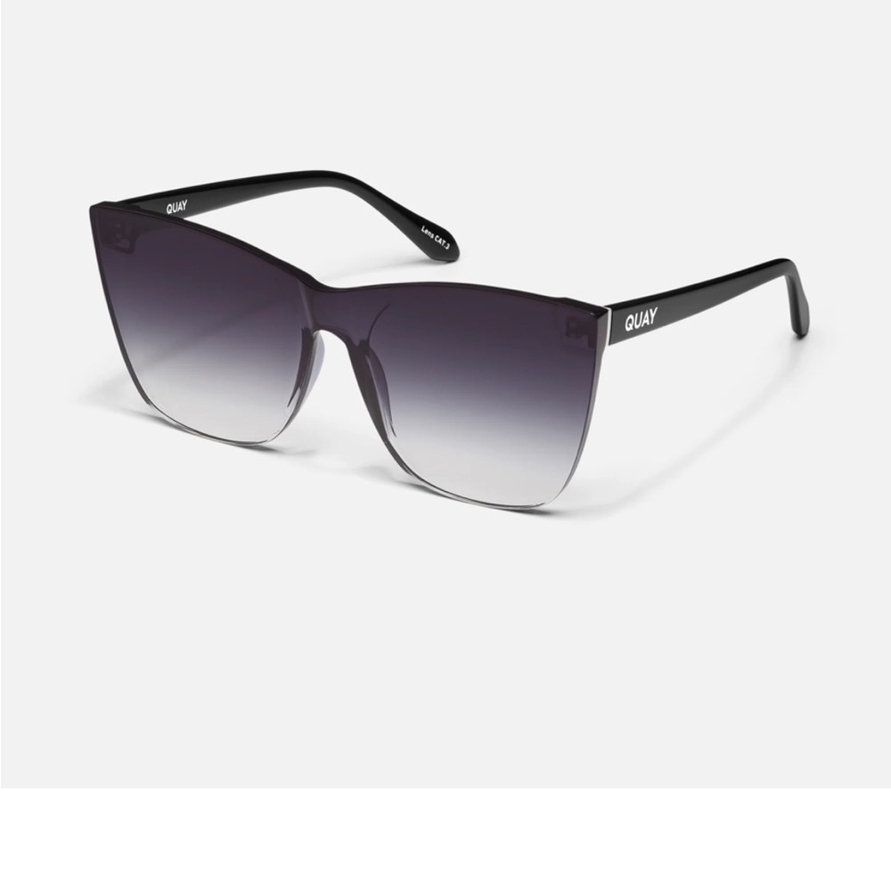 Quay Australia Black and Gray Sunglasses Modern Design